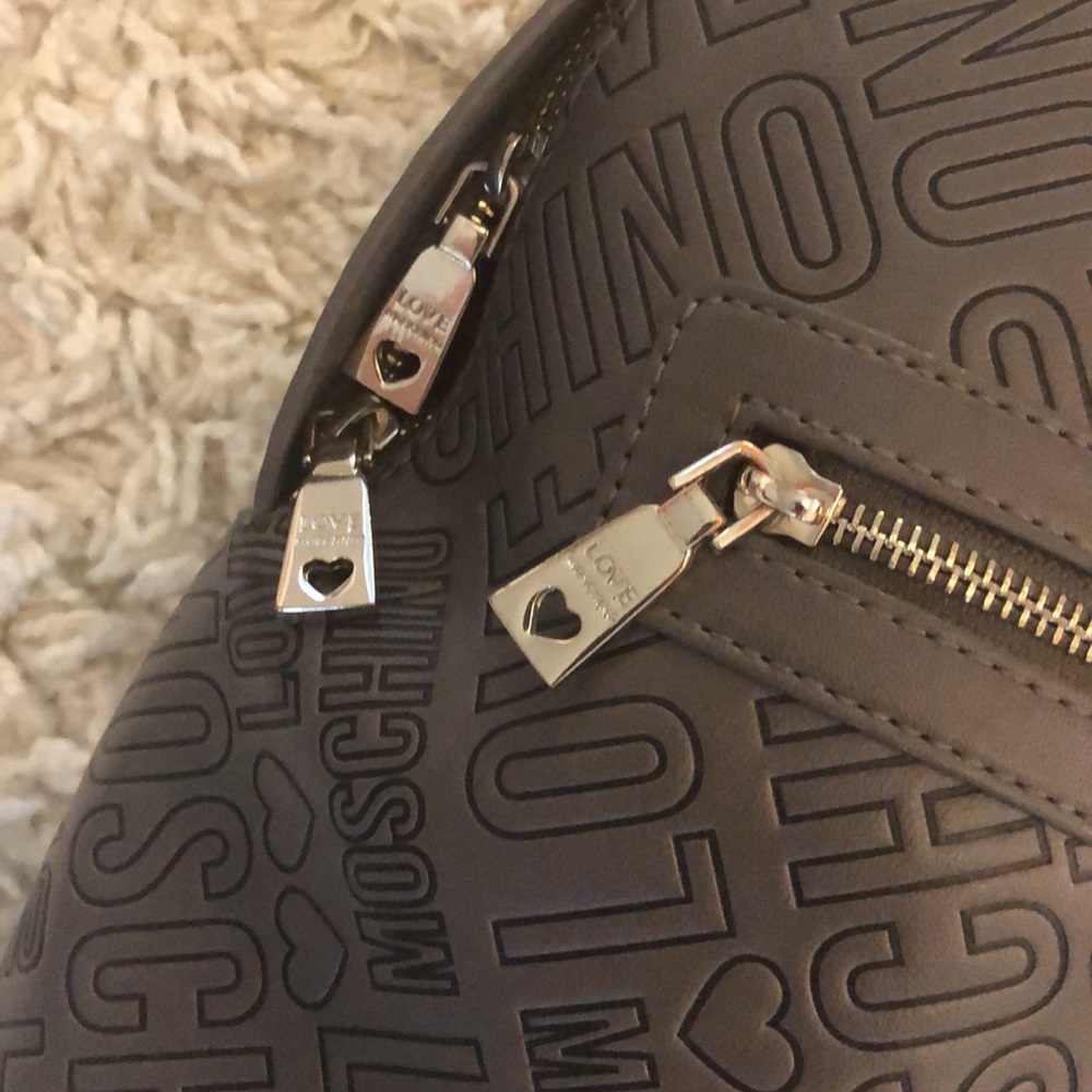 Love Moschino Gray backpack logo embossed - Picture 3 of 10